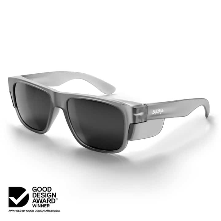 Fusions-R-Matte-Graphite_Polarised-UV400-Lens_02-Angle